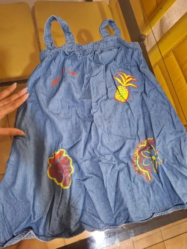 Vestido Infantil da marca lápis de cor