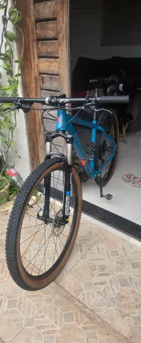 Bicicleta MTB Audax ADX 200 com Tubeless