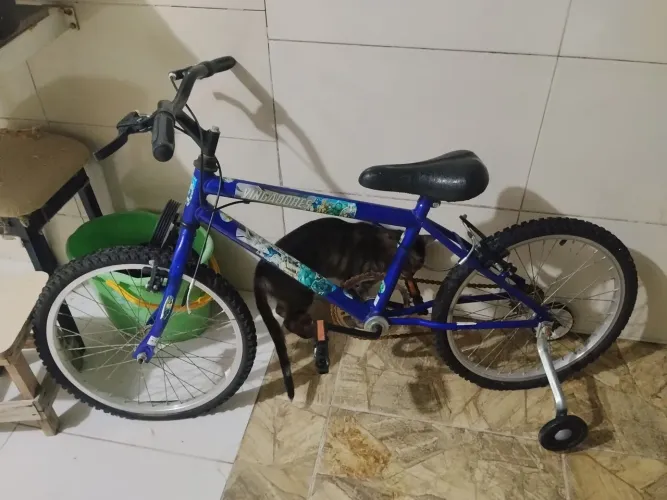 Vende-se bicicleta