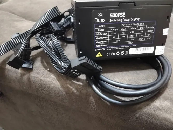 Fonte para PC 500 fse já vai com cabo