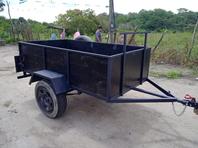 VENDO REBOQUE