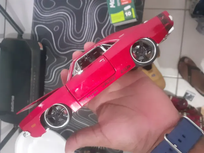 Carro de coleção Dodge chaleng rt