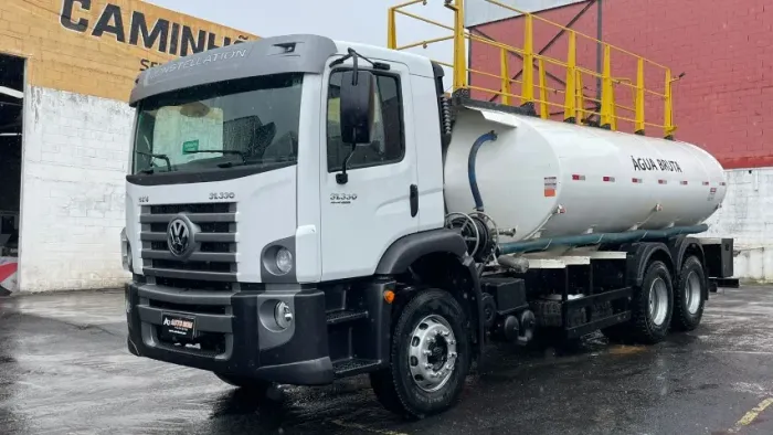 vw 31330 constellation 6x4 motor cummins Pipa Gascon 18 mil litros