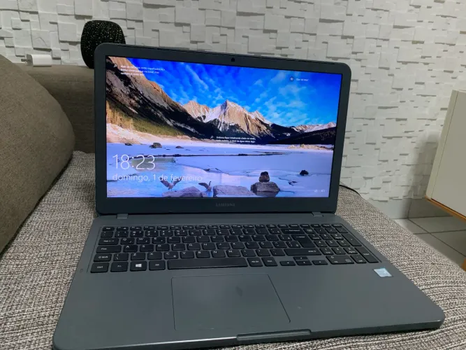 Notebook Samsung Core i3 - Ideal para estudos/trabalho