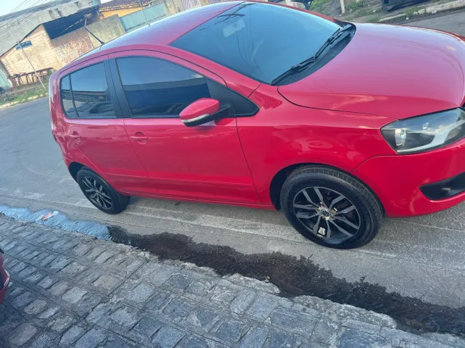 Volkswagen Fox 1.0 MI Total Flex 8V 5P 2013