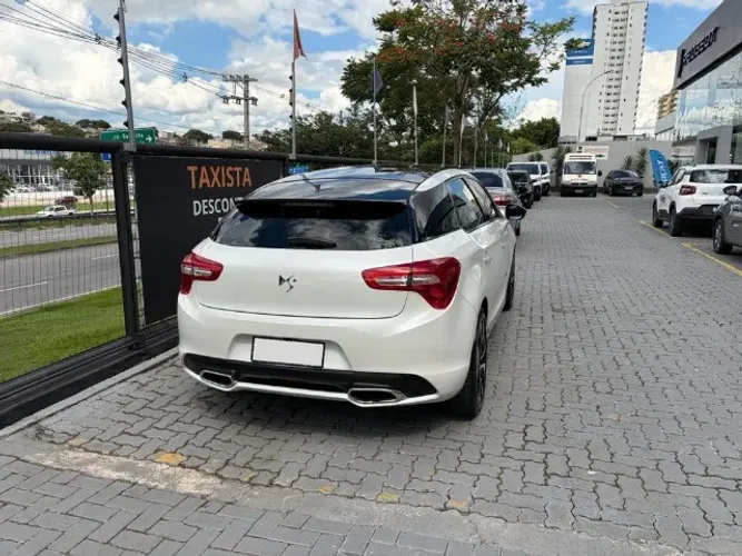 Citroen DS5 1.6 SO Chic Turbo 16V 5P Aut. 2015