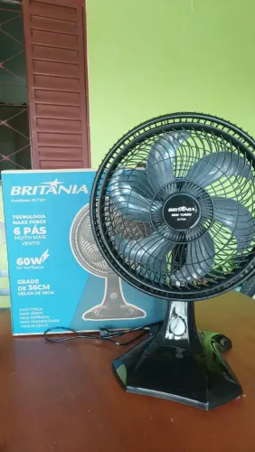Ventilador Britânia 60W 6 pás - Novo Lacrado