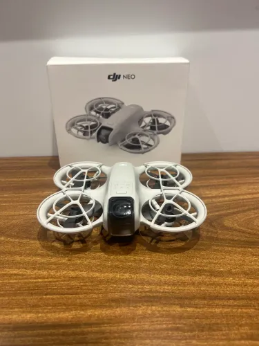 Dji Neo