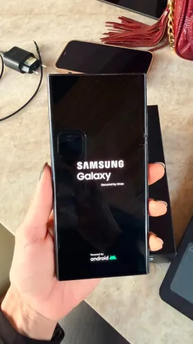 Samsung Galaxy S23 Ultra 256GB Preto ? Apenas 2 meses de uso