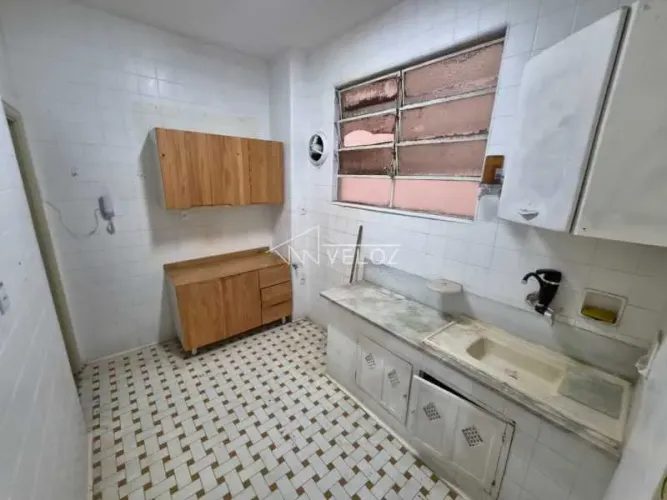Apartamento : / Residencial / Catete