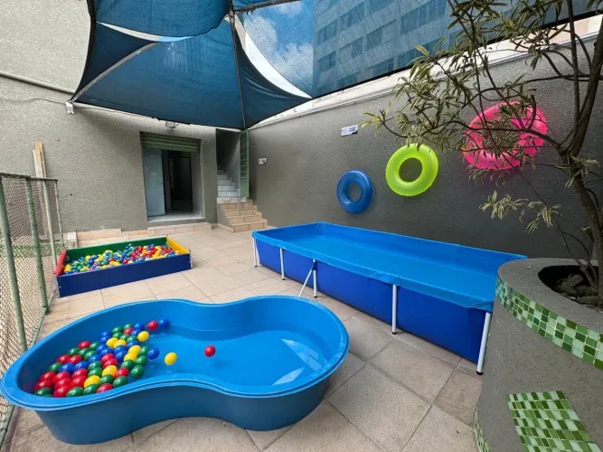 HOTEL, CRECHE, SPA E BANHO & TOSA PET