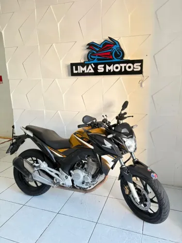 VENDO OU TROCO HONDA CB TWISTER 250 2019/20 ( LIMAS MOTOS)