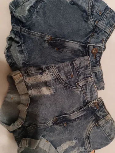 Dois shorts jeans