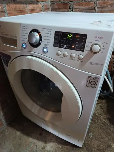 Vendo maquina lava e seca lg 8.5 kg