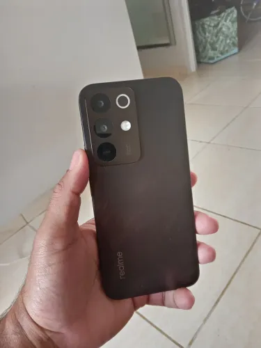 Realme c85
