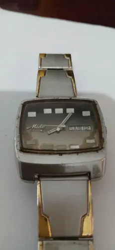 Relógio marca mido automático