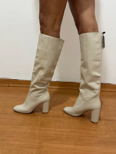 Bota Off White 37 - ZARA na etiqueta! Nunca usada! 