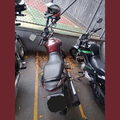Honda CG 150 Fan ESI 2011 - Vermelha