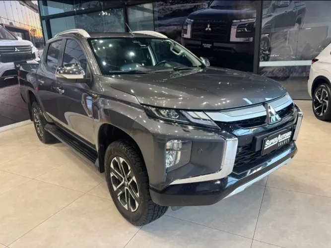Mitsubishi L200 Triton Sport HPE-S 2.4 CD Dies. AUT 2024