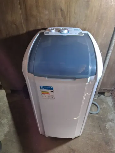 Vendo tanquinho 20k 4 meses que foi comprado ainda esta na garantia de fábrica
