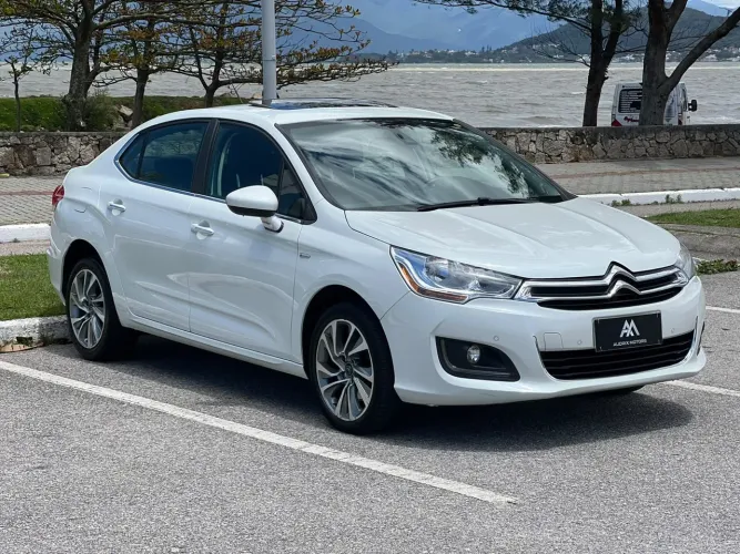 Citroen C4 Lounge Exclusive 1.6 Turbo Flex Aut. 2016