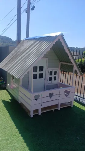 Casinha de boneca 