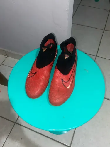 Chuteira Nike Phantom