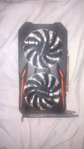 Placa de vídeo usada, mas funcionando perfeitamente