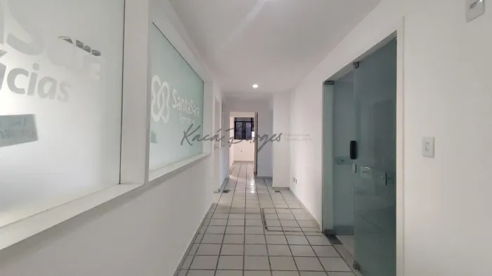 Sala para locação em Tirol - 264m², 1 vaga