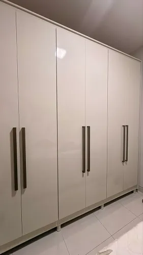 Vendo guarda roupa NOVO