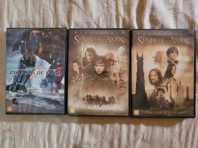 DVDs: Lote de filmes a venda.