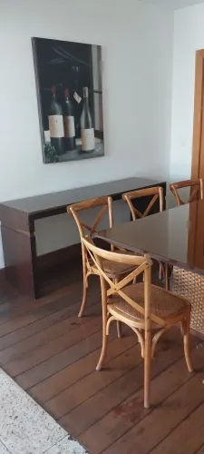 Mesa de jantar com 8 cadeiras