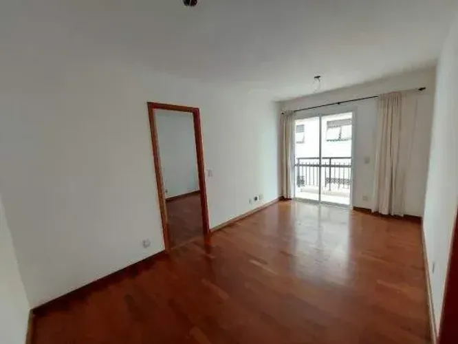 Apartamento 01 dormitório 01 wc 01 vaga 42 m2 úteis varanda próximo shopping