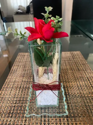 Arranjo Floral Artificial em Vaso de Vidro - 20cm