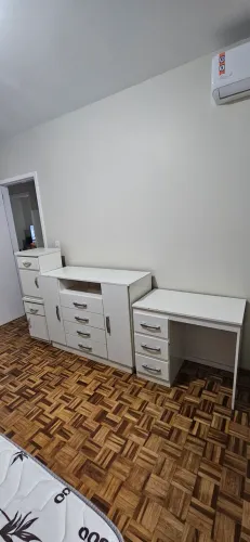 Jogo de quarto MDF laqueado Branco (2 bidês + Cômoda + Escrivaninha)