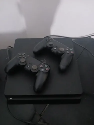 Ps4 Slim 1TB + 2 controles + 9 jogos