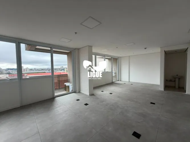 SALA EM PREDIO COMERCIAL