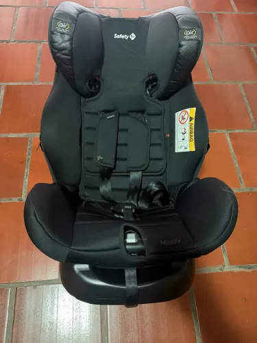 Cadeirinha de carro Safety First