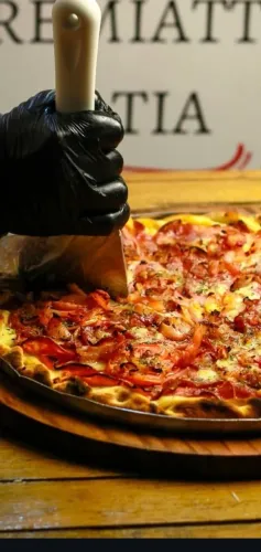 PIZZARIA À VENDA