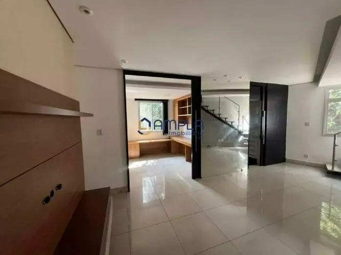 Cobertura de 4 quartos, 2 suítes, 2 vagas para locação no Buritis