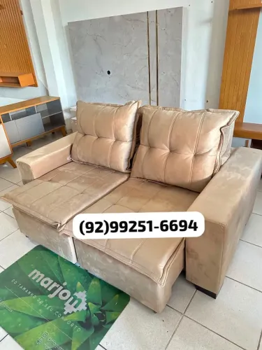 Sofá retrátil reciclável com baú