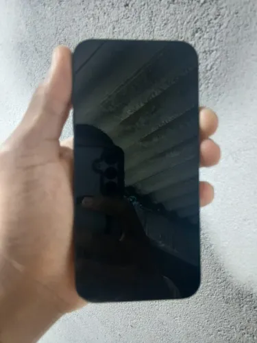 iPhone 13 -semi novo