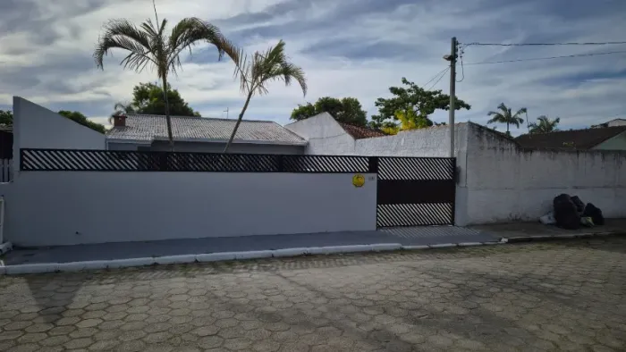 Casa com piscina - Ipanema Pontal do Paraná
