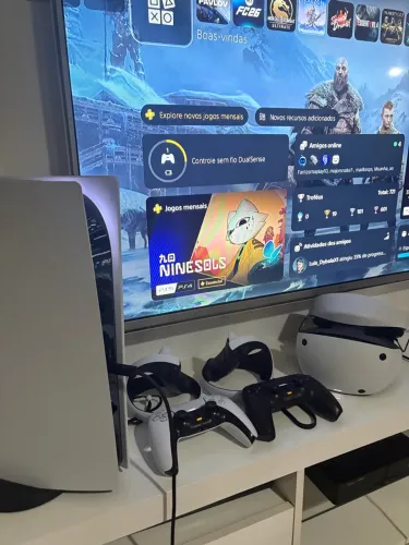 PS5 + PSVR2