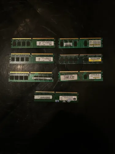 Memória DDR2 2GB - Kit com 7 Unidades com Desconto