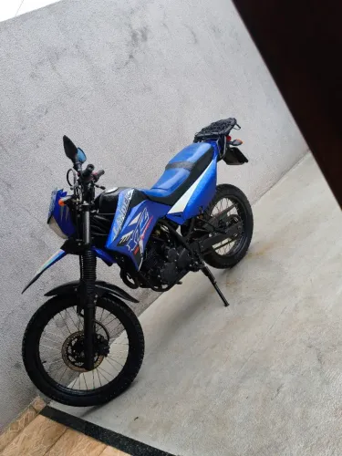 Vendo ou troco Lander 250 - 2018
