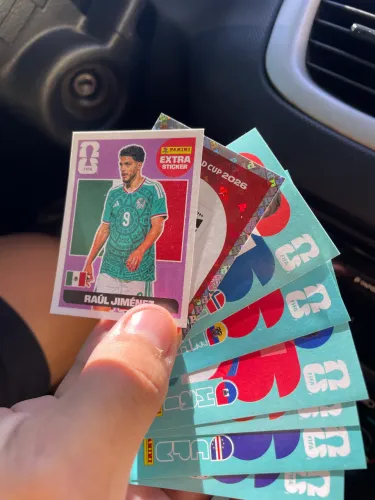 Figurinha Panini Raúl Jiménez Legend Bronze FIFA World Cup 2026