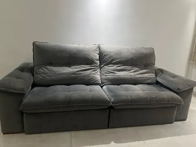 Sofá retrátil e reclinável Ferrari