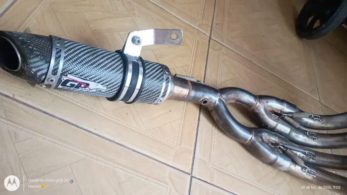 Escapamento GP Carbon da Jeskap Yamaha