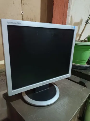 Monitor Samsung 15 polegadas